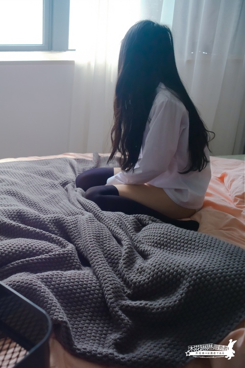 木花琳琳是勇者 NO.047 男友衬衫.jpg 木花琳琳是勇者 NO.047 男友衬衫.jpg